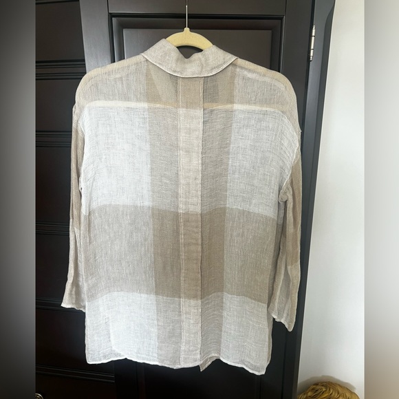 Gauzy white and cream button up - Picture 4 of 4